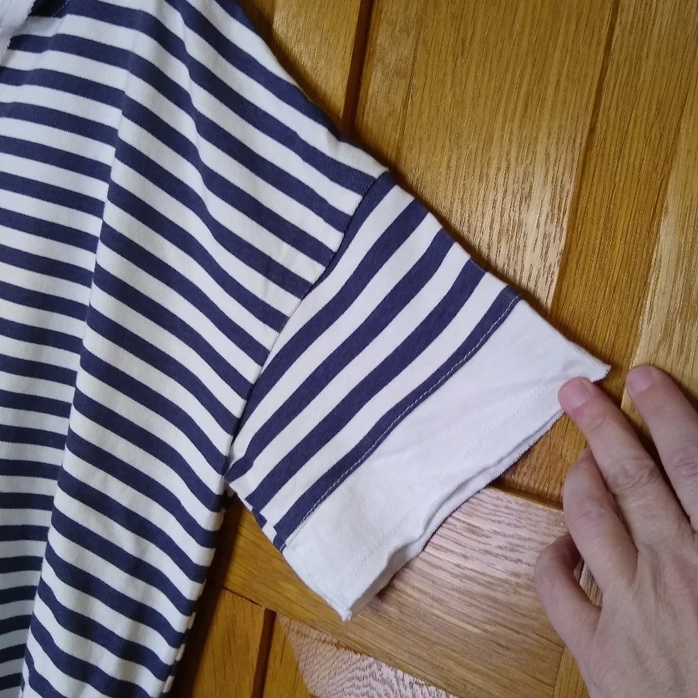 Easel navy & ivory striped oversize short sleeve hoodie - Picture 7 of 14
